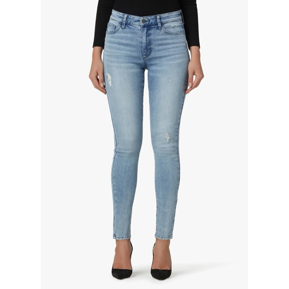Joe’s Light Blue Skinny Jeans- Minor Distressed